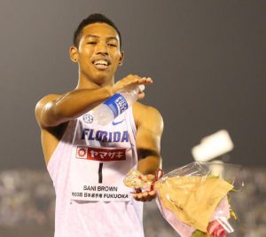 サニブラウン　ポーズ